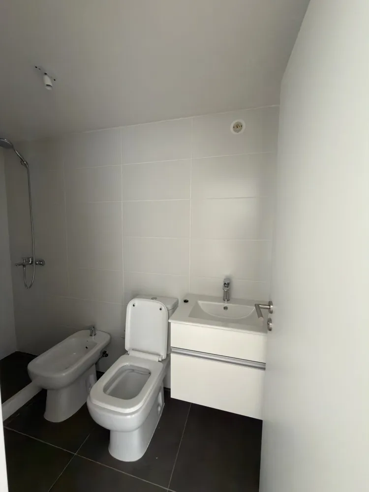 Apartamento a estrenar con balcón y cochera · foto 6