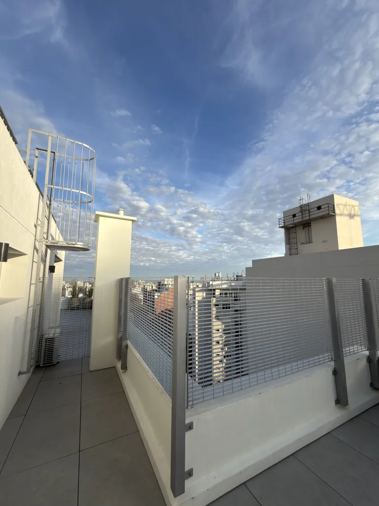 Apartamento a estrenar con balcón y cochera · foto 10